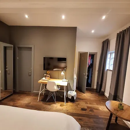 Great In Cool House *