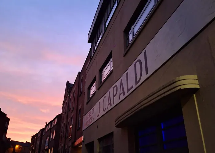 Homestay Great In Cool House York